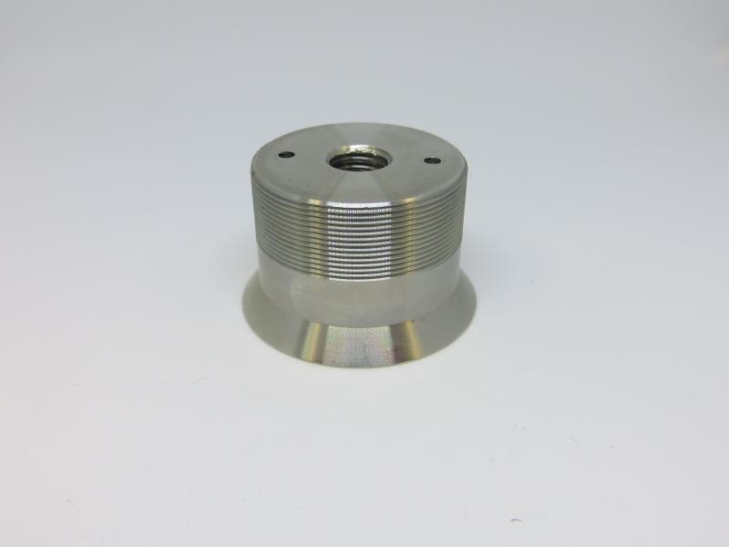 Peça INOX com rosca exterior, com rosca interior e furos. Usada em Serralharia e Indústria Metalomecânica